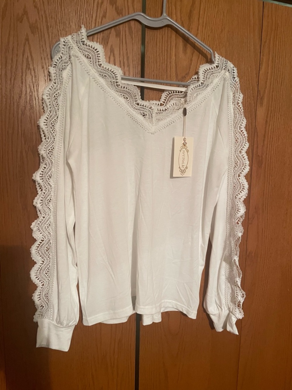 Joyfolie Lace-Trim White Women's Long Sleeve Top